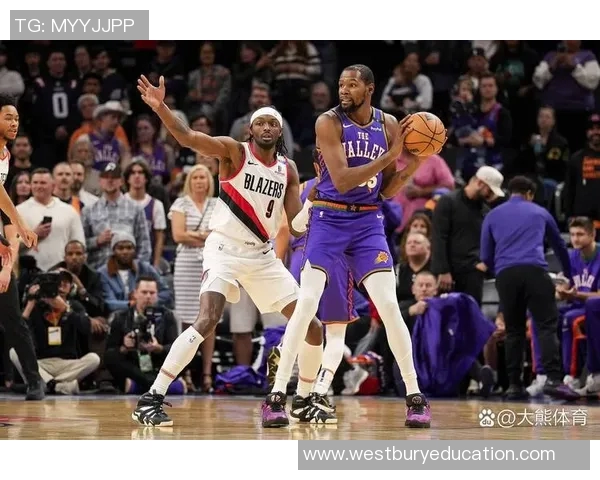 弗拉格本月9次砍下20+，仅少于杜兰特&约基奇&伦纳德