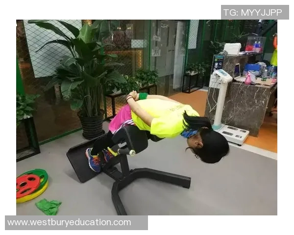 文班谈打背靠背：感觉很棒，教练组不按着我的话我得打疯了